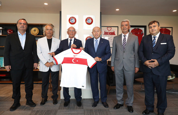 TRFAD'dan zdemir'e ziyaret