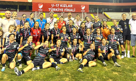 U17 Kzlar Trkiye ampiyonu Dudulluspor Oldu