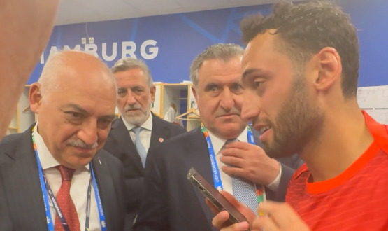 Cumhurbakan Erdoan'dan A Mill Takmmza Tebrik Telefonu
