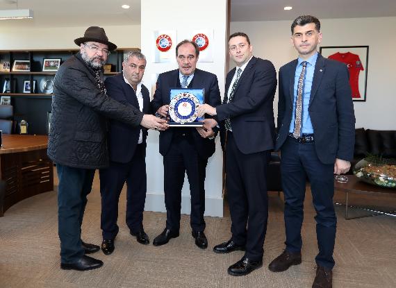 Orjinal boyutlar iin tklaynz