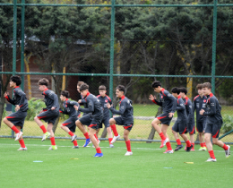 U14 Mill� Tak�m��n�n Haz�rl�k Turnuvas� Aday Kadrosu G�ncellendi