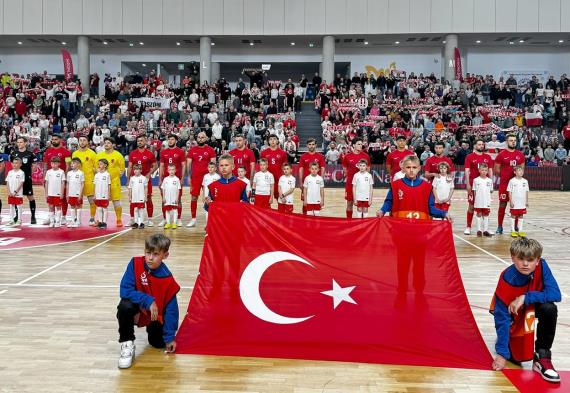 Orjinal boyutlar iin tklaynz