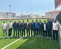Emrah Bayraktar, �stanbul�un G�ng�ren �l�esindeki Amat�r Kul�pleri Ziyaret Etti