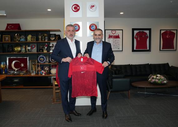 Orjinal boyutlar� i�in t�klay�n�z