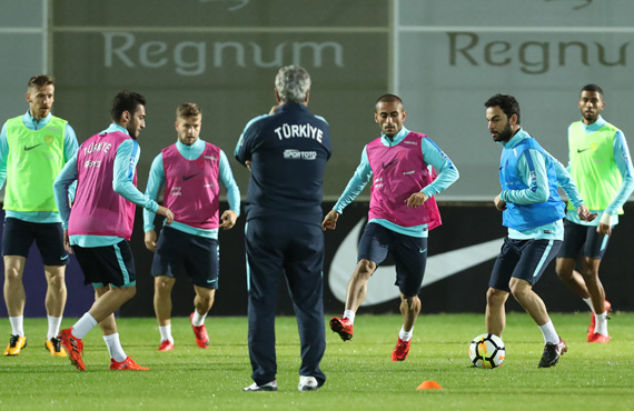 Turkey squad announced for friendly matches against Republic of Ireland and Mont...