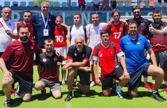 Sesi Görenler Milli Takmmz, Yunanistan' 3-0 malup etti