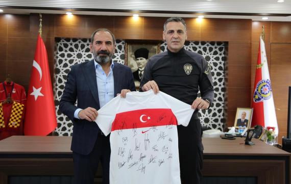 Orjinal boyutlar iin tklaynz
