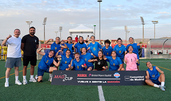 Lise Takmlarmz Erasmus MADCUP'tan Dereceyle Dndler