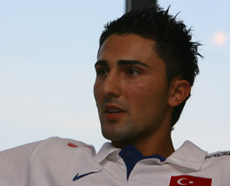 Ailece futbolcu: Hasan Ali Kaldrm