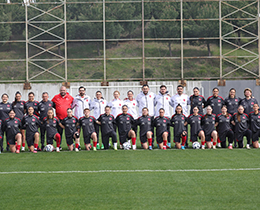 U19 Kadn Mill Takmmz, B Ligi Malar Hazrlklarna Balad