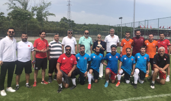 Sesi Grenler Mill Takmmz, Riva'da Kampa Girdi