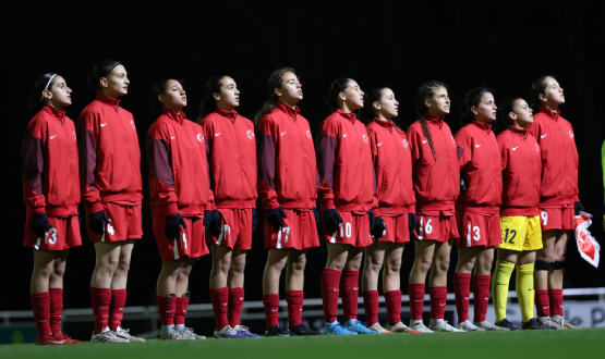 U15 Kz Mill Takmmz, zlanda ile Karlayor