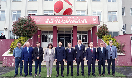 Macit, Yerkel ve Bayraktar, TFF Meral-Celal Aras Spor Lisesi'nde �nceleme Yapt�