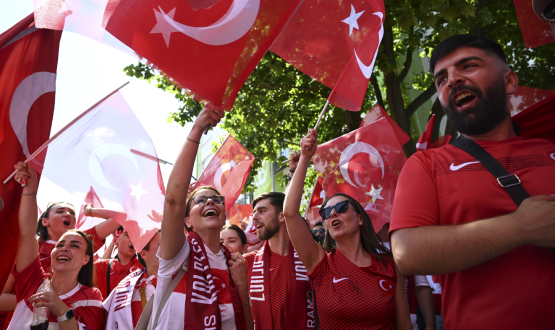 Taraftarlarmz EURO 2024 Cokusunu Hamburg Sokaklarnda Beraber Yaad
