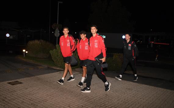 Orjinal boyutlar� i�in t�klay�n�z