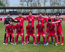 U16 Mill&icirc; Tak�m�m�z, Kuzey �rlanda�ya 3-2 Ma�lup Oldu