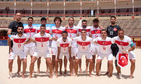 Plaj Futbolu Mill� Tak�m�m�z, �ekya Kar��s�nda