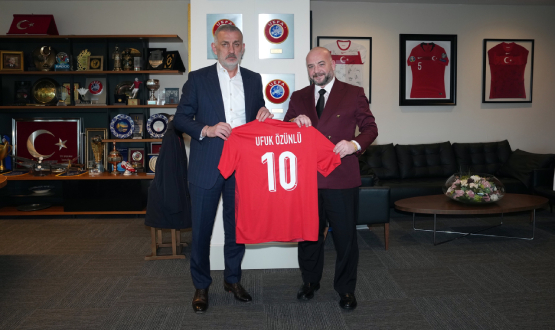 Ufuk �z�nl�, Ba�kan Hac�osmano�lu ve Ba�kan Vekili Otyakmaz'� Ziyaret Etti