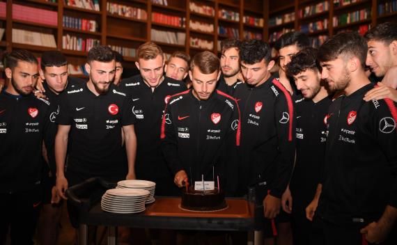 Orjinal boyutlar iin tklaynz