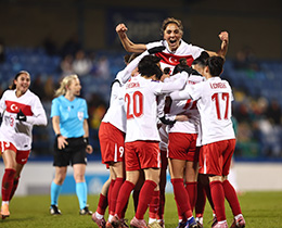 Kad�n A Mill� Tak�m�m�z�n �svi�re Ma�lar� Kadrosu A��kland�