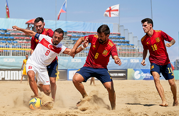 eyrek finale ykselen Plaj Futbolu Milli Takm, Portekiz ile eleti