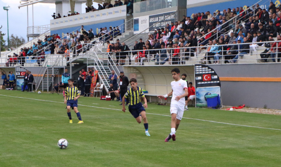 U14 Geliim Ligi'nde Finali Bursaspor ile Fenerbahçe Oynayacak