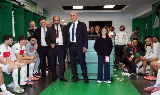 TFF Bakan Hacosmanolu, A Mill Takmmz Tebrik Etti