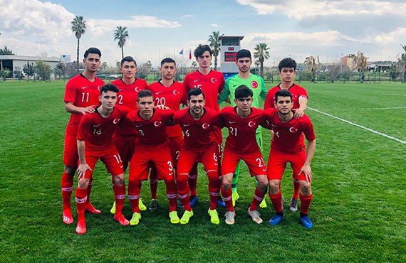 U17s beat Australia: 4-1