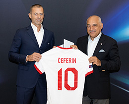 TFF President Mehmet Büyükekşi met UEFA President Ceferin in Helsinki