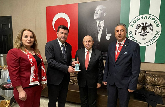 Bakan zdemir'e anlaml ziyaret