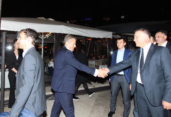 Orjinal boyutlar iin tklaynz
