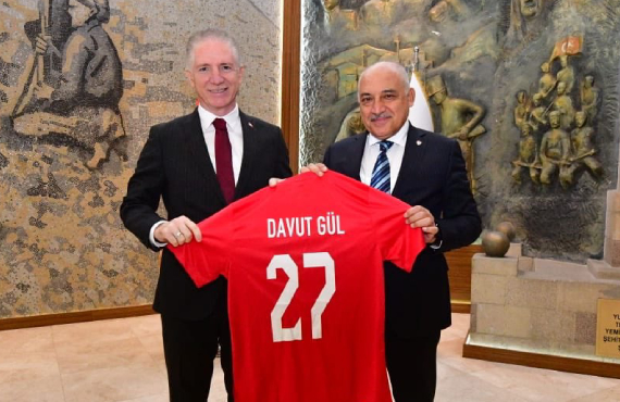 TFF Bakan Mehmet Bykeki'den Gaziantep Valisi Davut Gl'e ziyaret