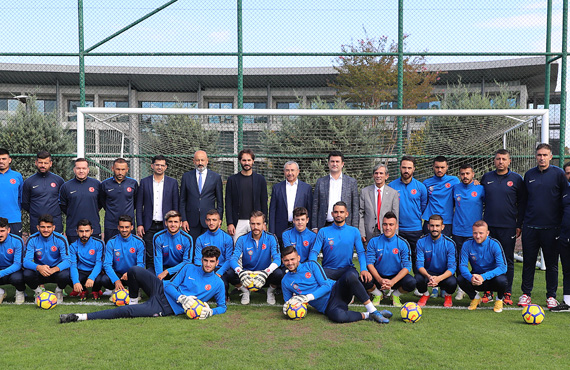 Sessiz Çlk ile Hamit Altntop 24 Saat etkinlii Riva'da yapld