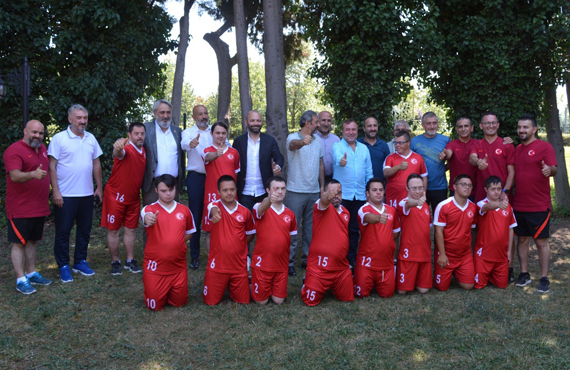 Down Sendromlular Futsal Milli Takm kamp almalar Kocaeli'de balad