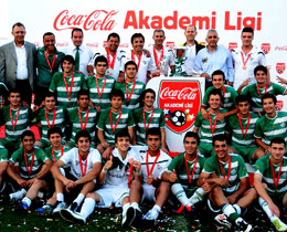 Coca-Cola Akademi U17 Ligi ampiyonu Bursaspor