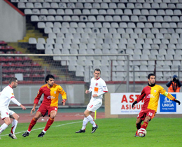Dinamo Bkre 0-3 Galatasaray 