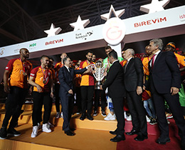 Galatasaray ampiyonluk kupasn ald