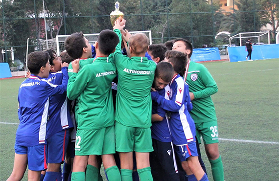 Amatr Spor Haftas U12 Cup birincisi Altnordu