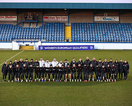 Kad�n A Mill� Tak�m�m�z, Kuzey �rlanda Ma��na Haz�r