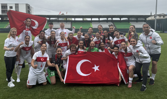 Karada�'� 5-0 Ma�lup Eden U19 Kad�n Mill� Tak�m�m�z, Yeniden A Ligi'ne Y�kseldi