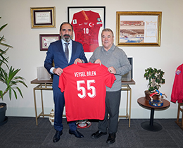 Veysel Bilen ve Fuat �apa�dan, TFF Ba�kan Vekili Mecnun Otyakmaz�a Ziyaret