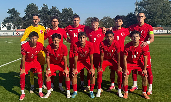 U19 Mill� Tak�m�m�z, Fransa Kar��s�nda