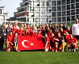 U19 Kad�n Mill� Tak�m�m�z Arnavutluk�u 1-0 Yendi