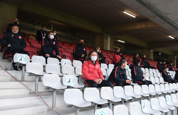 mit Milliler, TFF 1. Lig Play-Off Finali'ni Atatrk Olimpiyat Stad'nda izledi