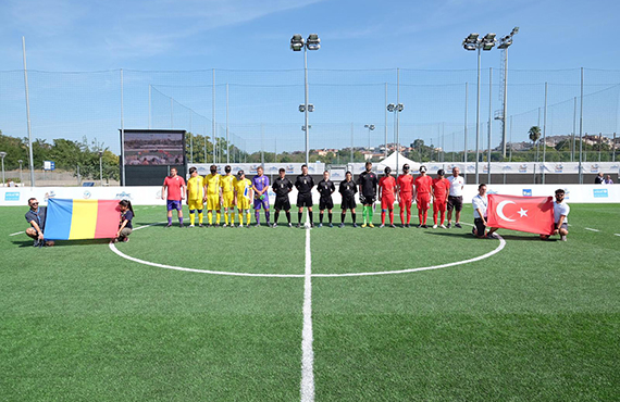 Sesi Grenler, Avrupa ampiyonas'nda yar finale ykseldi