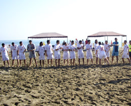 Plaj Futbolu Milli Takm, Yunanistana 5-2 malup oldu