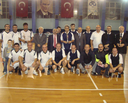 Samsunlu retmenler 24 Kasm retmenler Gnn futbol oynayarak karlad