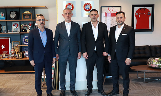 Arslan ve Ademolu'ndan, TFF Bakan Hacosmanolu'na Ziyaret