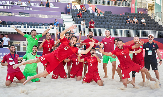 Plaj Futbolu Milli Takmmz, Son Avrupa ampiyonu svire'yi 3-2 Yendi