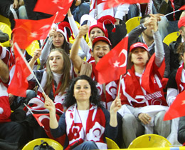 111 bin kadn ve ocuk cretsiz ma seyretti